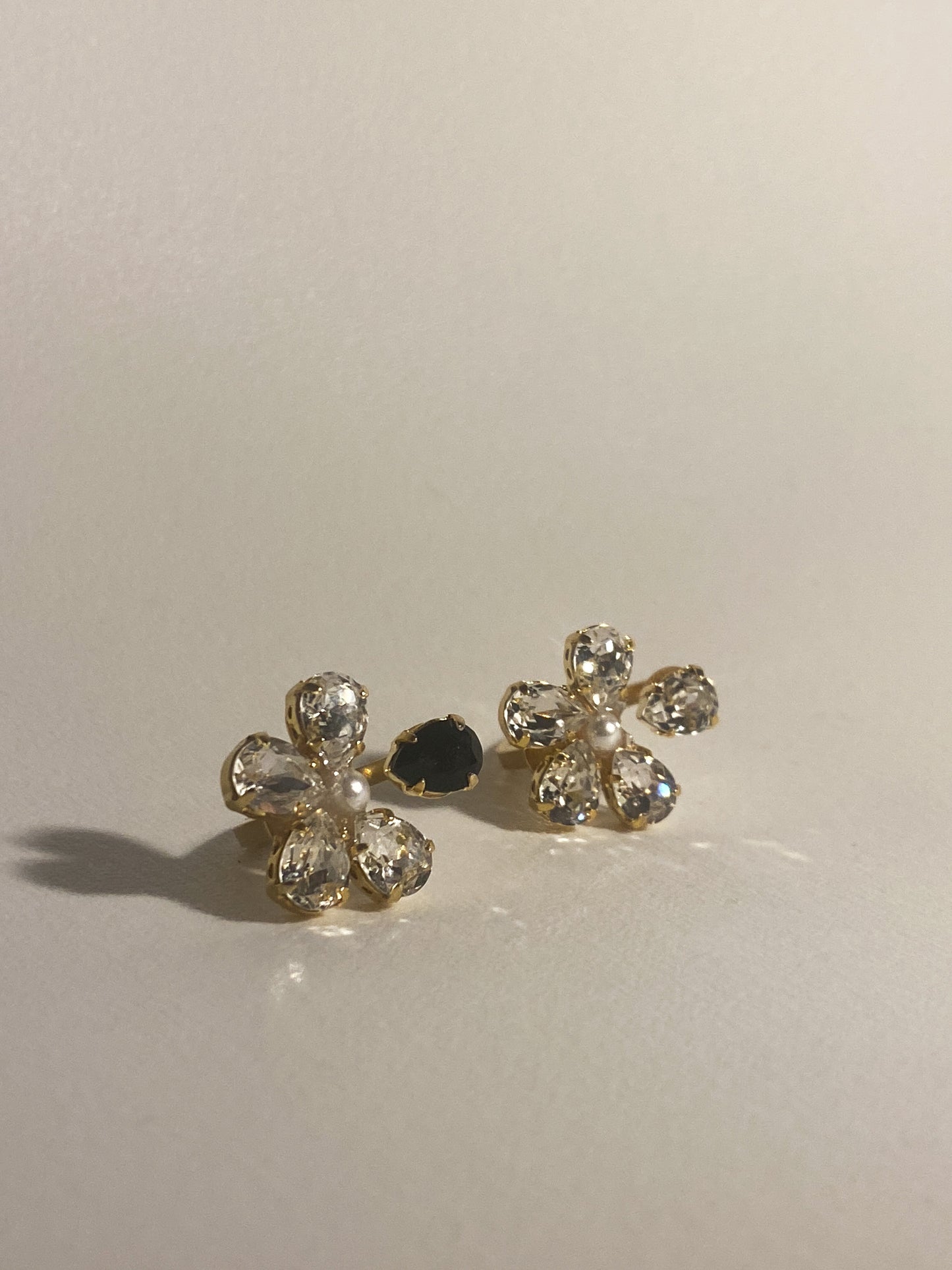 falling petal ring