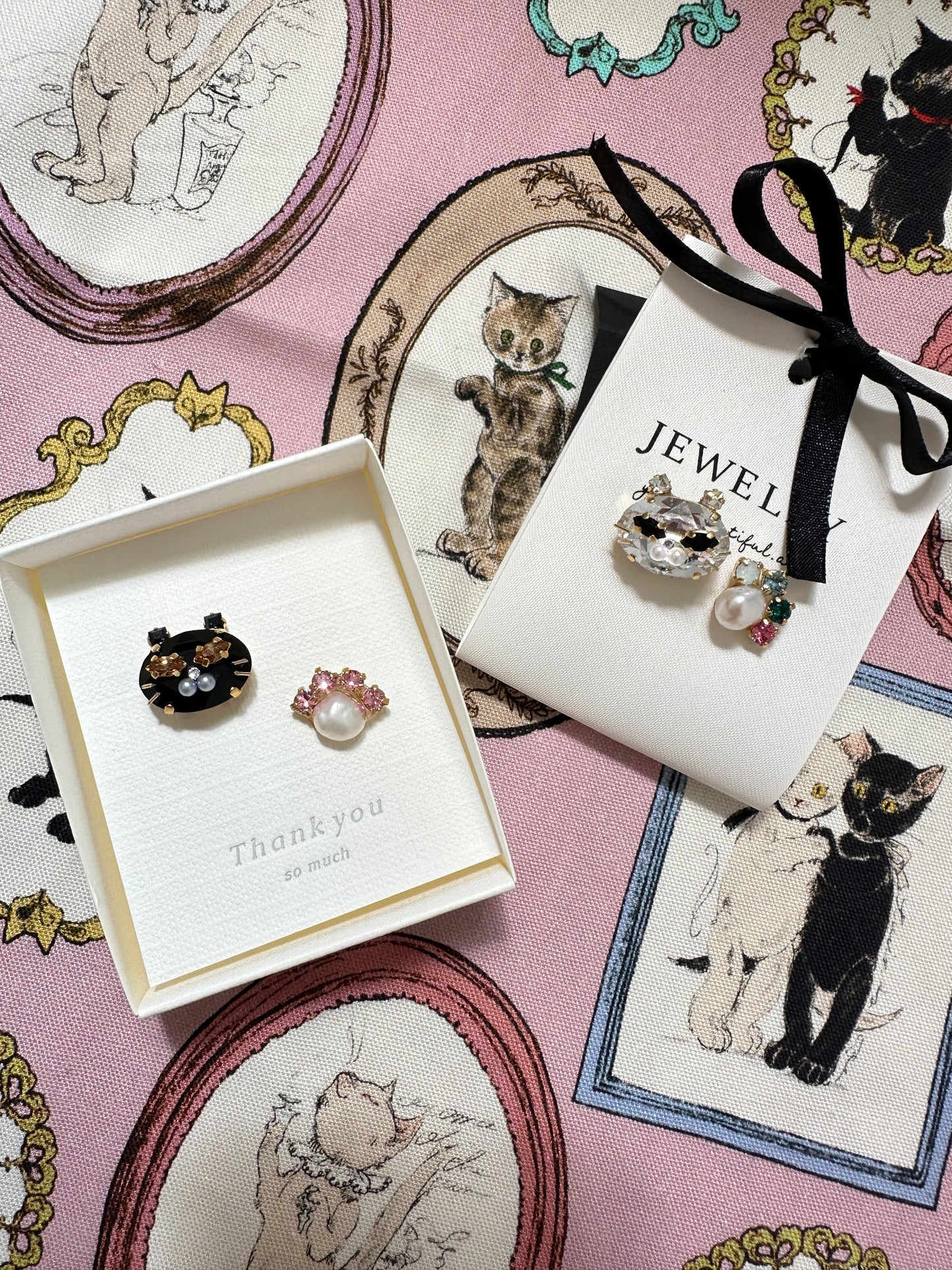 【イヤリング】MEME CATS