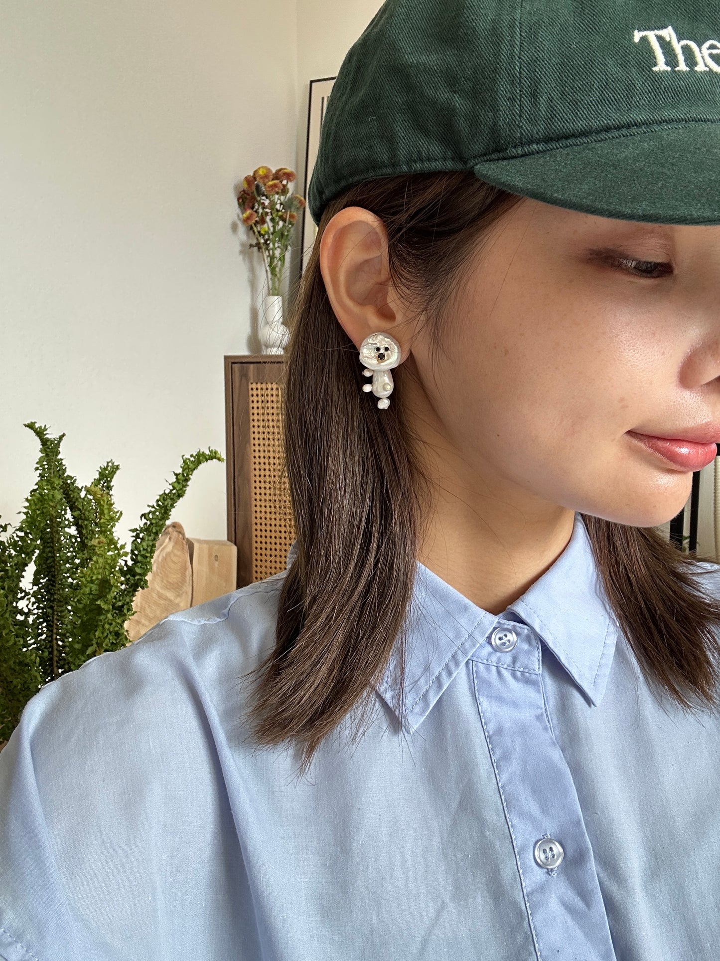 SHIROINU Pearl Puppy Earrings
